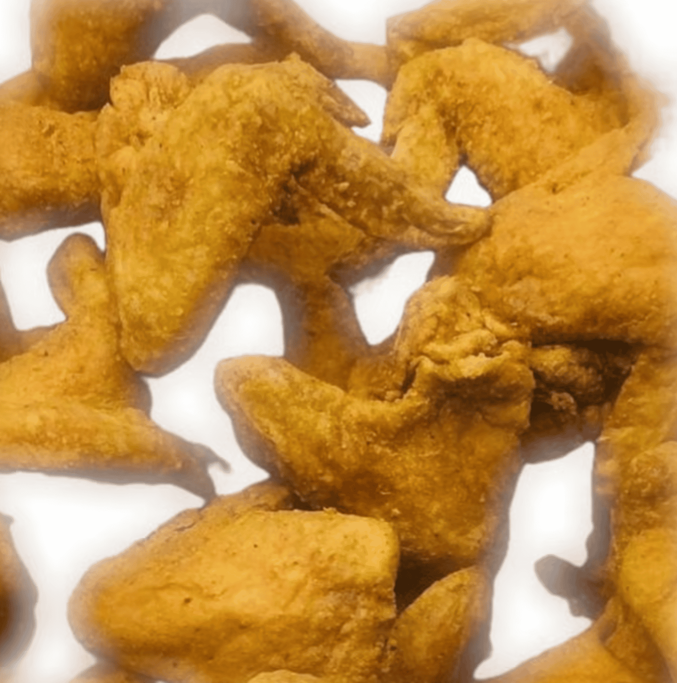 6 Pieces Chicken Wings Special & 2 Roll