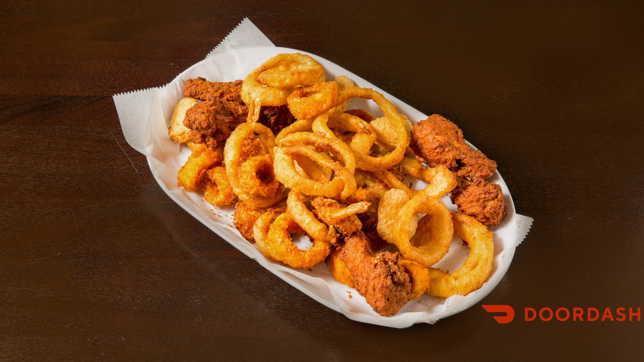 Kabuli Platter (Wings, calamari, shrimps, chicken nuggets, and onion rings)