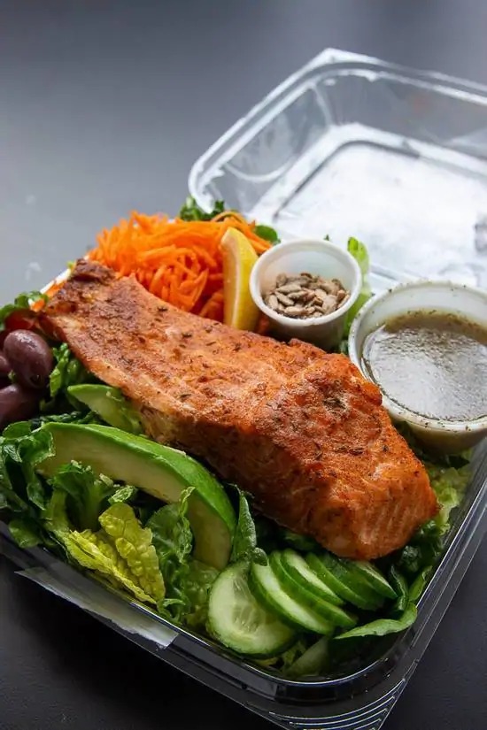 Cajun Salmon on Romaine with lemon dressing, Kalamata olives and assorted veggies