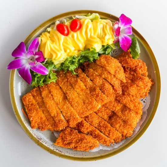 Chicken Katsu w. Katsu Sauce & Mayo