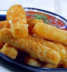 Mozzarella Sticks (6pcs)