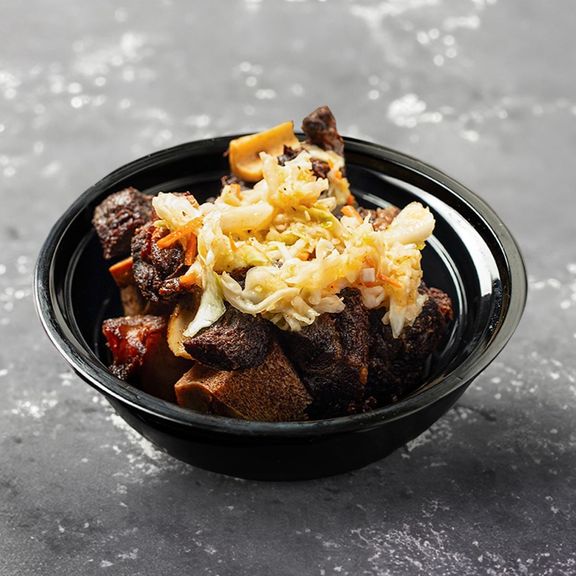 Tassot Kabrit (Fried Goat)