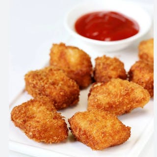 Chicken Nuggets (With Fries & Can of Soda)