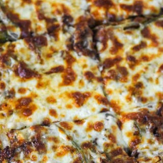 CHEESESTEAK PIZZA