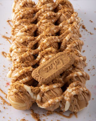 Biscoff White Chocolate Pop Cakes