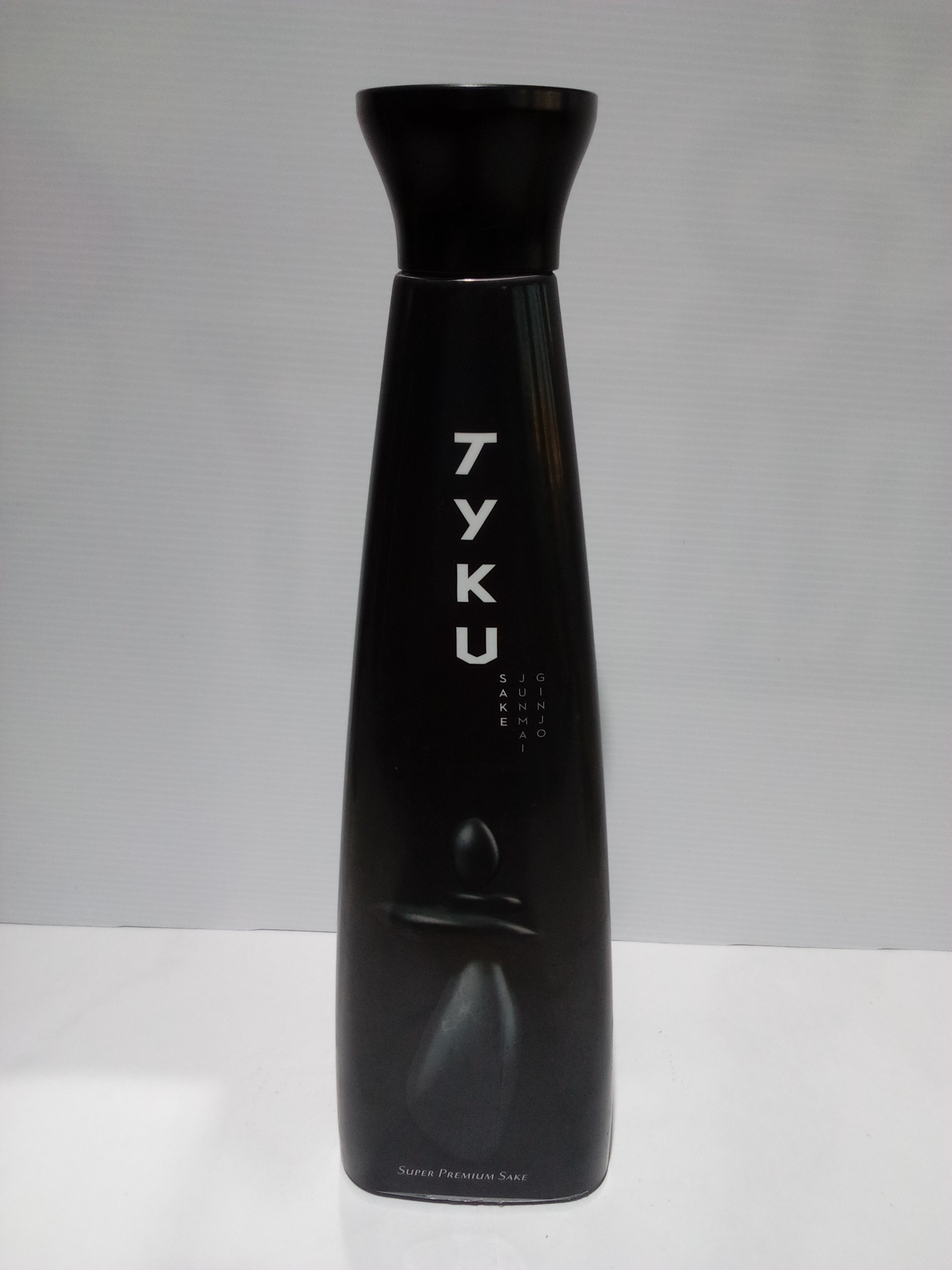Tyku Super Premium Sake 720ML