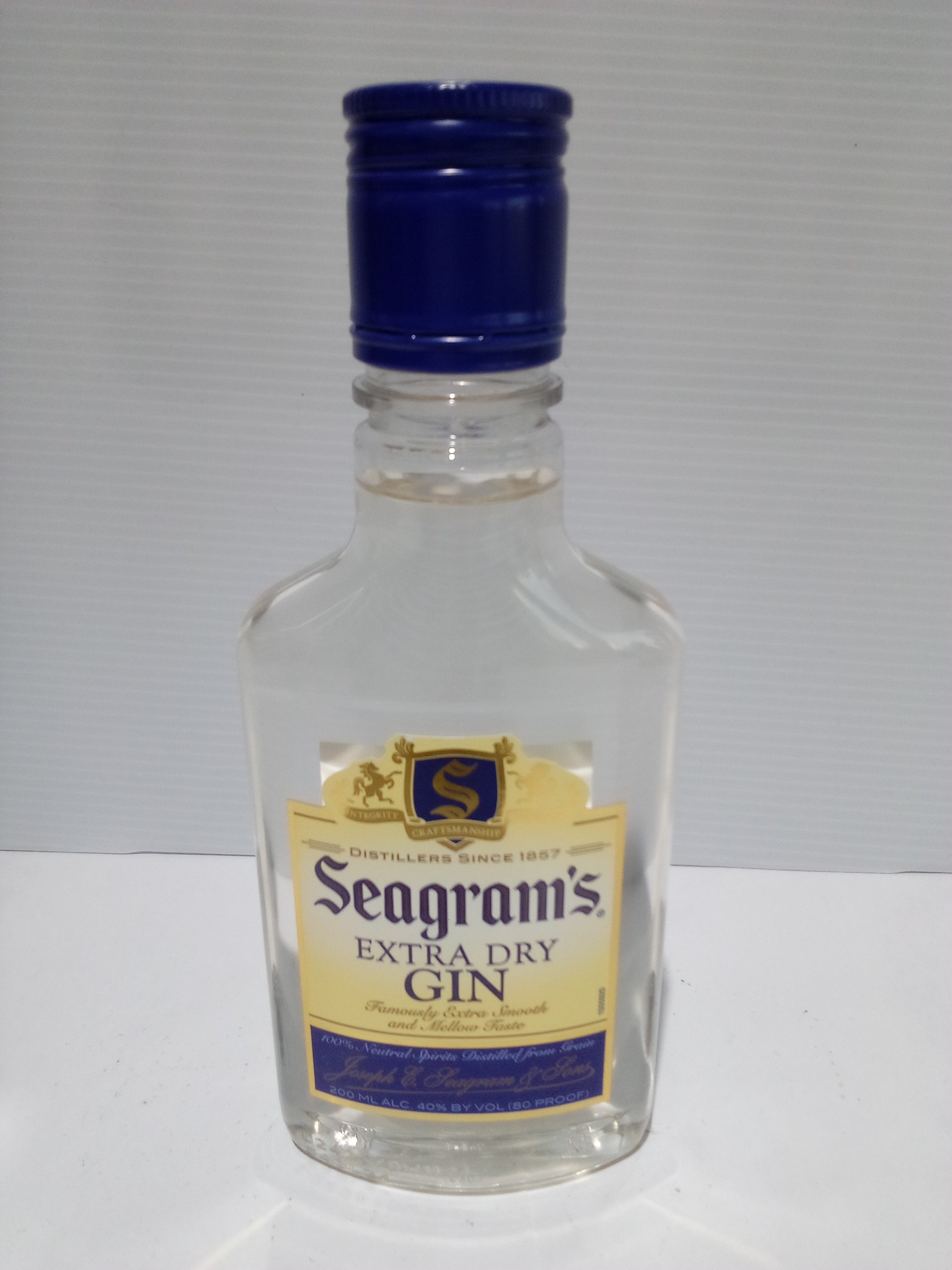 Seagram's Extra Dry Gin 200ML