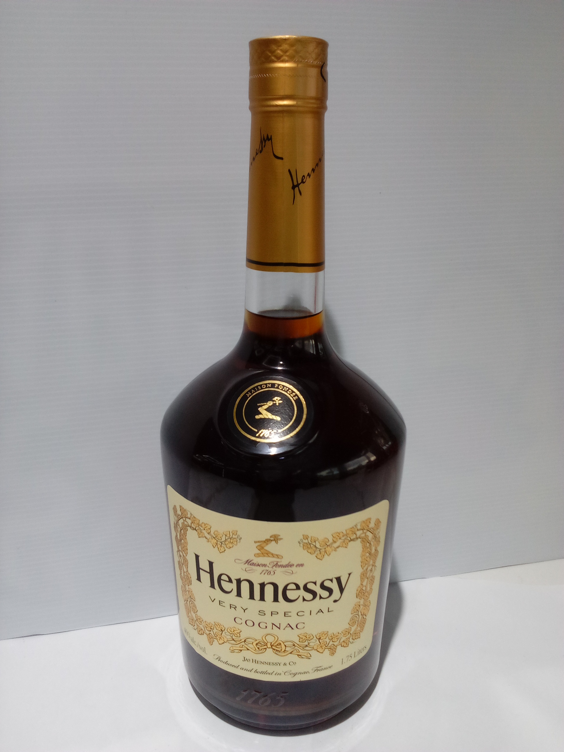 Hennessy VS 1.75L