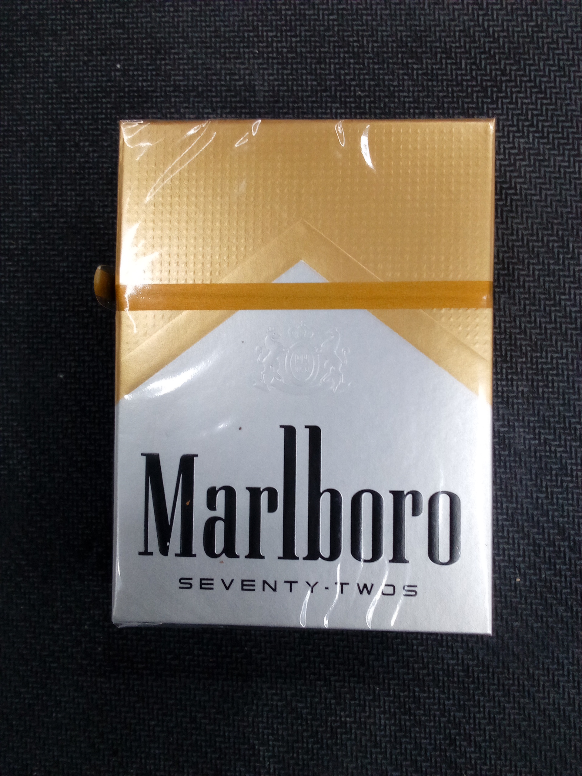 Marlboro Gold 72's
