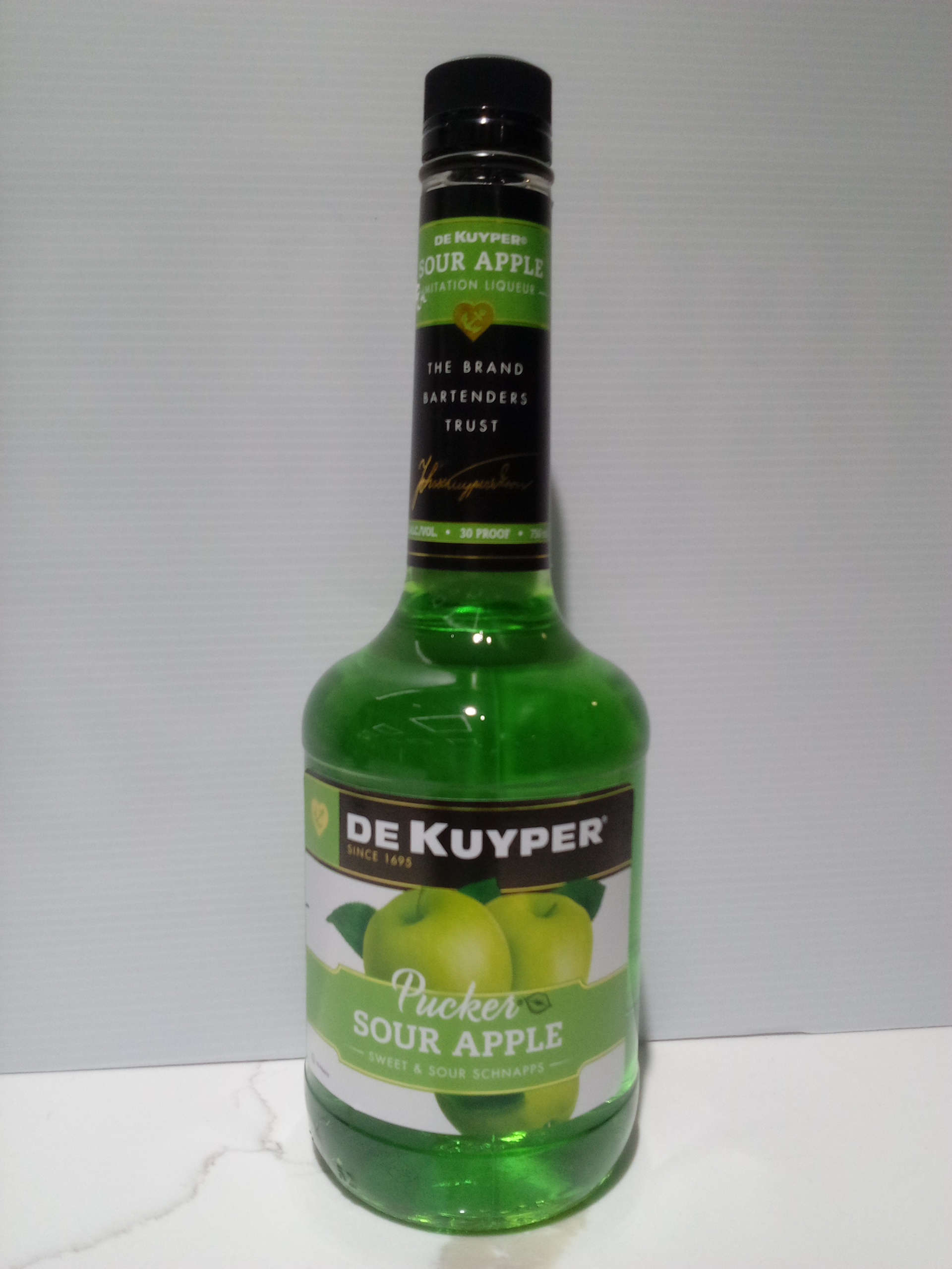 De Kuyper 750 Ml Sour. Appel