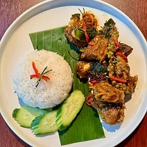 Pad Ped Kra Dook Moo