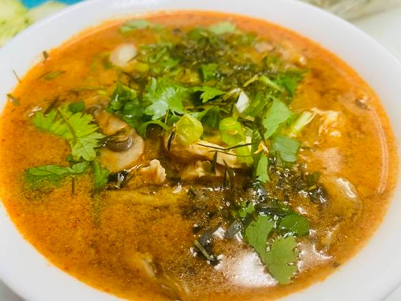 Tom Yum (Hot & Sour Soup)