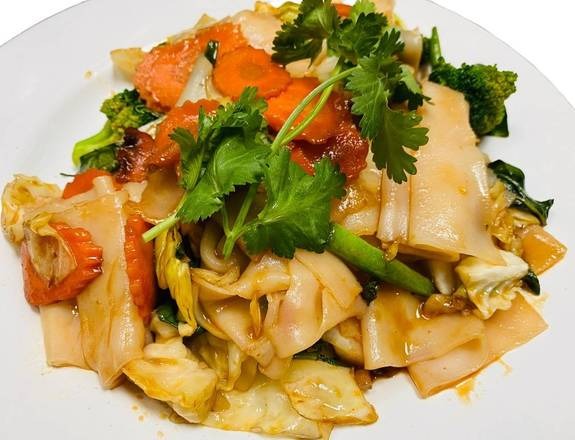 Pad Kee Maow (Spicy Noodles)