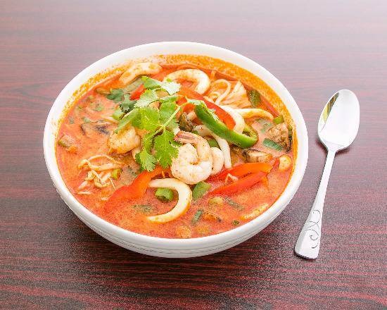 Tom Yum Noodles Soup (Hot & Sour)