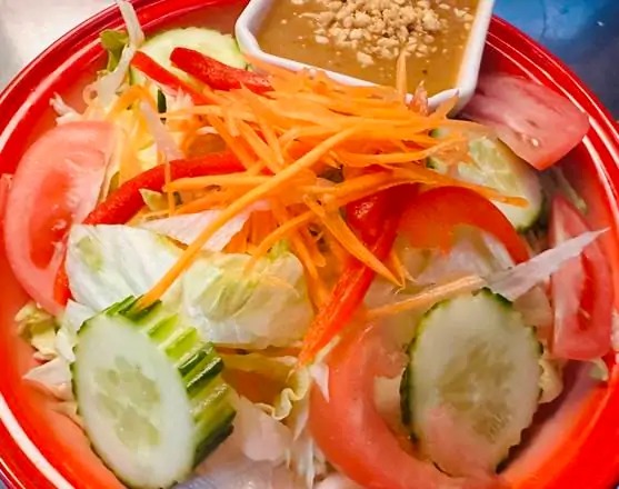 House Salad (Peanut or Ginger Sauce)