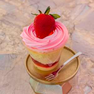 Strawberry Shortcake With 3 Leches Cup
