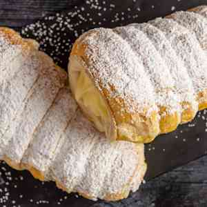 Tornillos/ Cream Horns