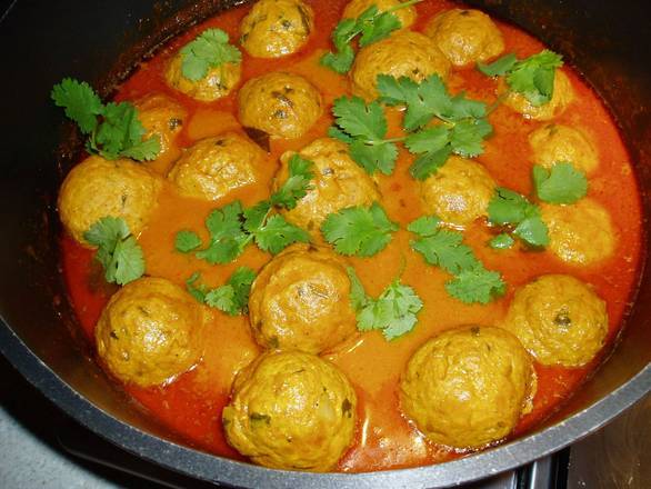 Grounded Chicken Curry (Kofta and Eggs)