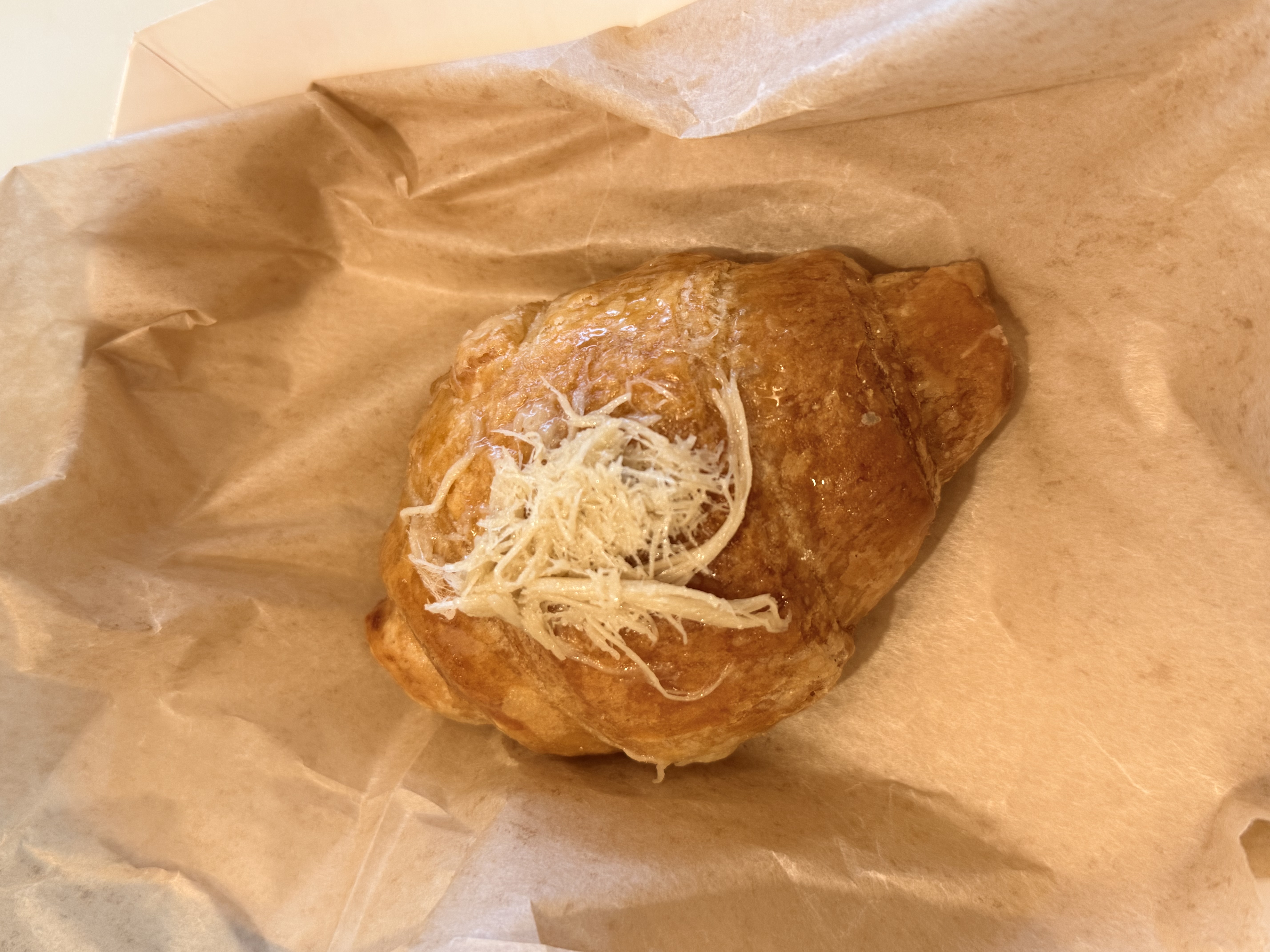 Halva Croissant