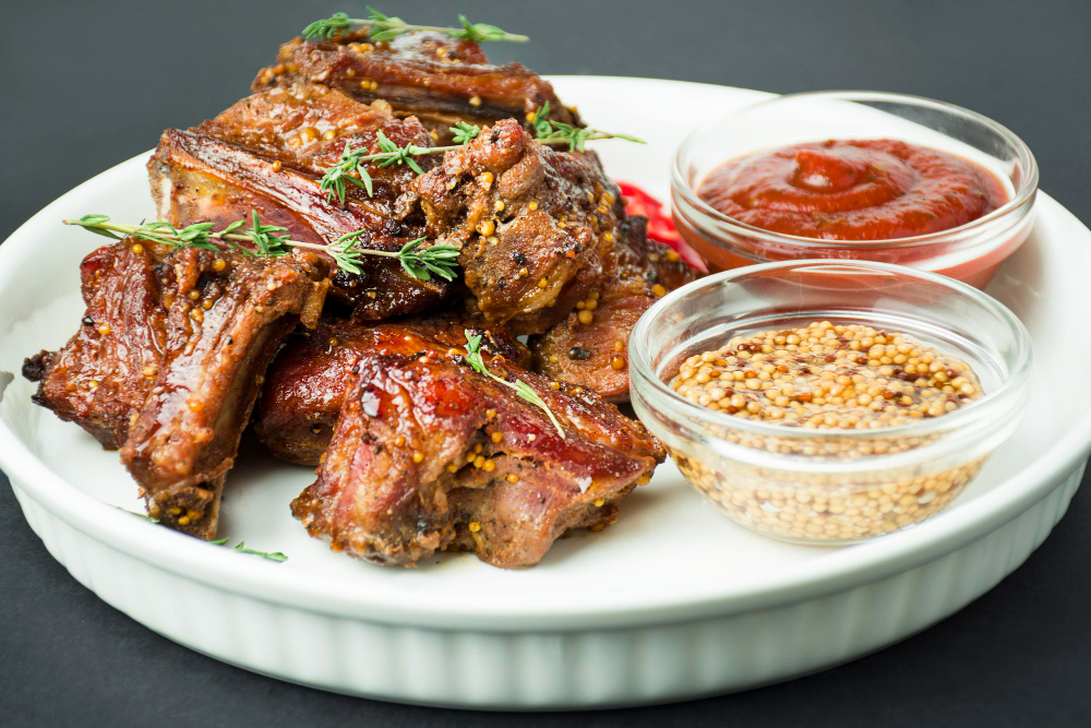 Rib Combo (2 BBQ Ribs, 3 Boneless Ribs)/ Combo de Costillas (2 Costillas BBQ, 3 Costillas Deshuesadas)