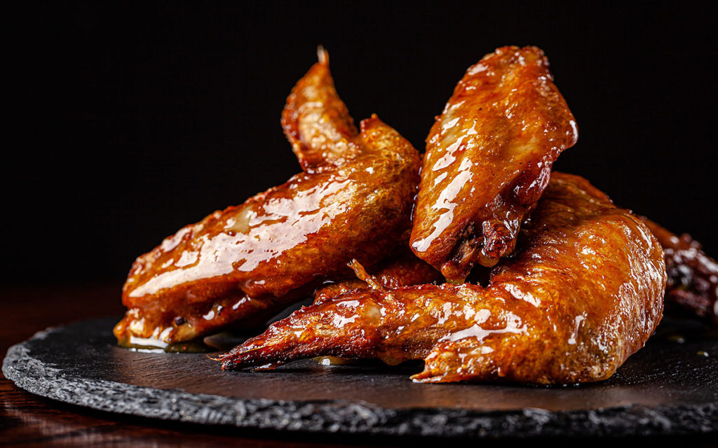 Honey Chicken Wings/ Alas de Pollo en Salsa de Miel